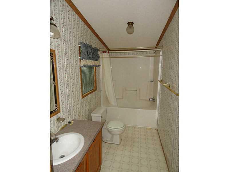 912 Romine Road Anderson, IN 46011 - Photo 7 of 16 Gallery Image 7
