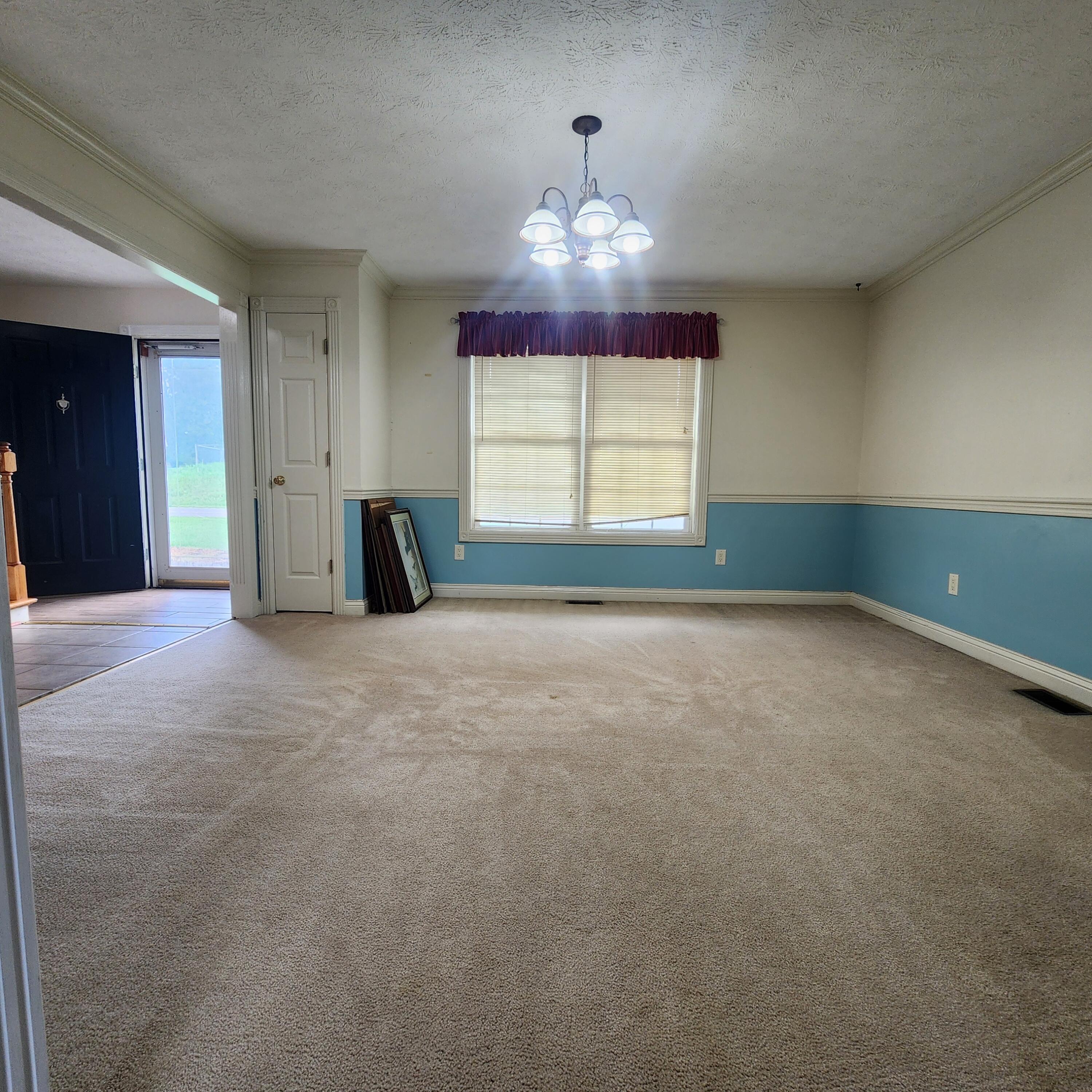 3571 Lexington Road Richmond, KY 40475 - Photo 14 of 58 20250805_173231