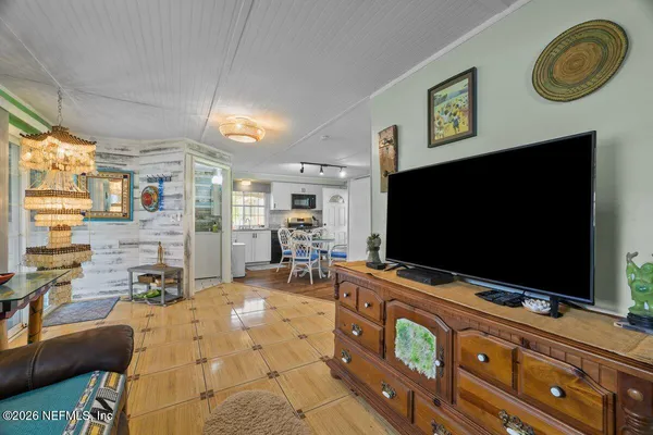 $684,900 | 101 Orange Street, Satsuma, FL 32189
