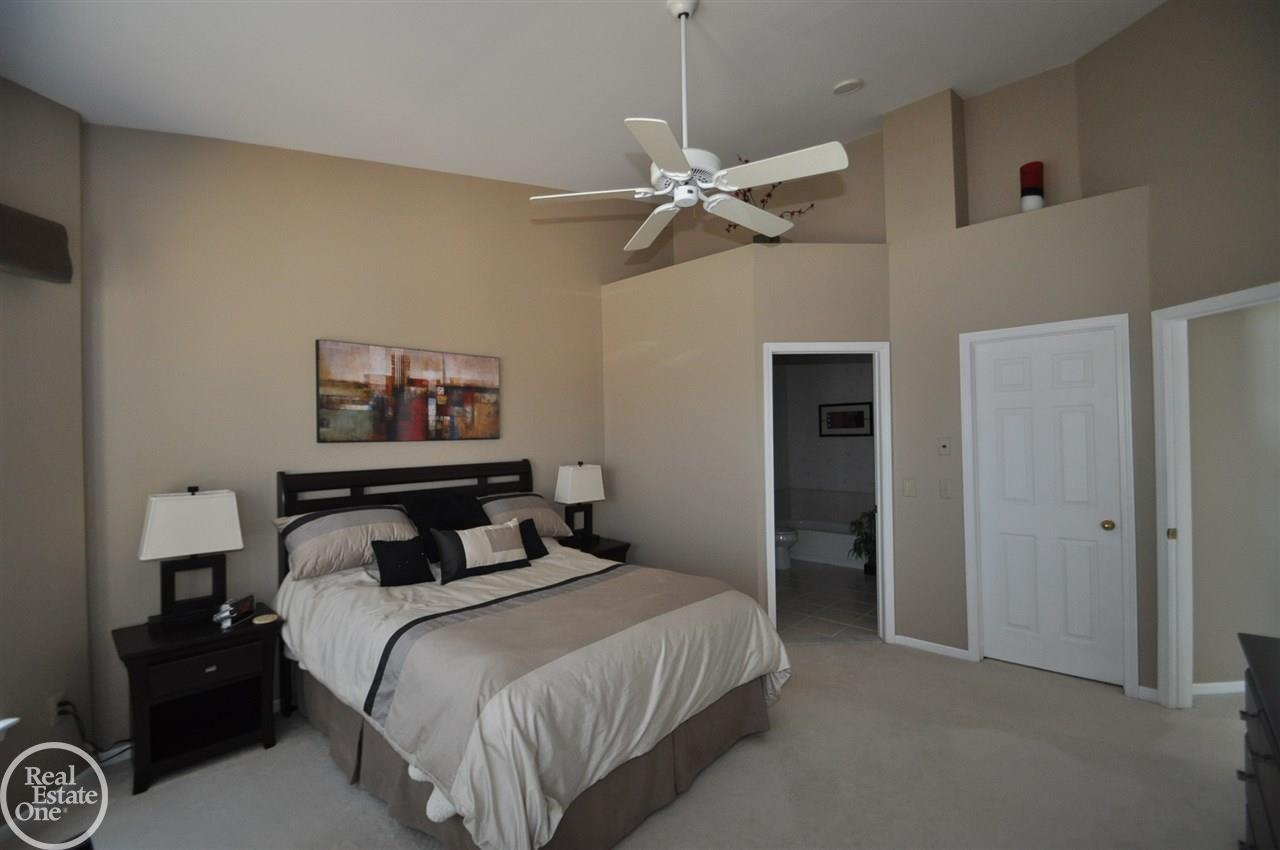 3105 Silverbrook Drive Rochester, MI 48306 - Photo 15 of 25