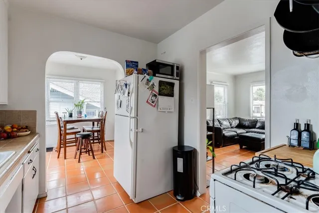 $1,050,000 | 2021 Broad Street, San Luis Obispo, CA 93401