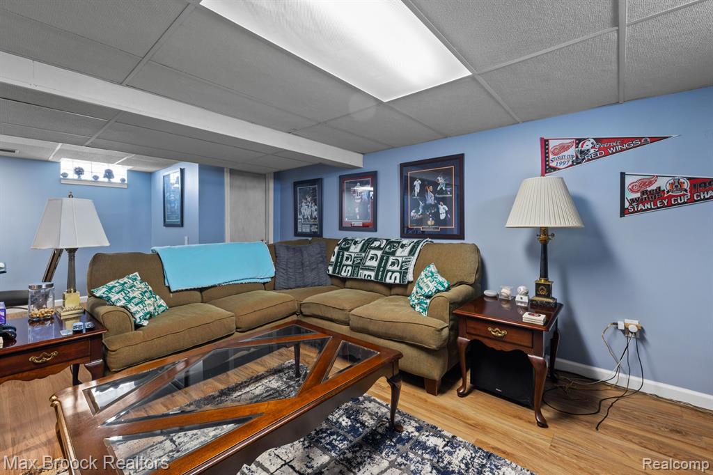 490 Roth Boulevard Clawson, MI 48017 - Photo 22 of 33