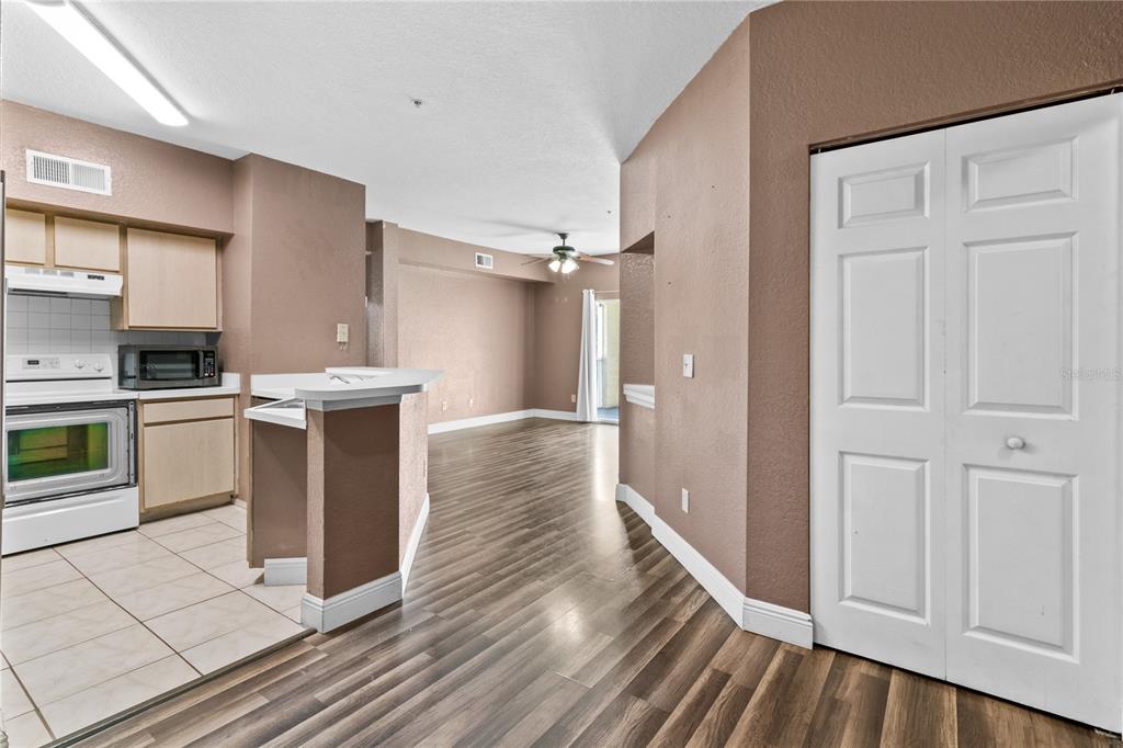 822 Camargo Way, Unit 204 Altamonte Springs, FL 32714 - Photo 4 of 27