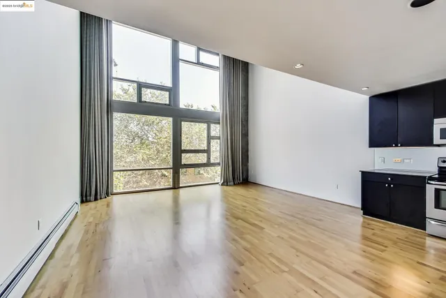 $3,950 | 311 Oak Street, Unit 506, Oakland, CA 94607