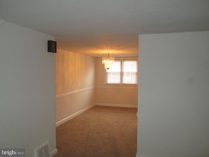 1809 Merribrook Road Philadelphia, PA 19151 - Photo 8 of 20 Dining Room