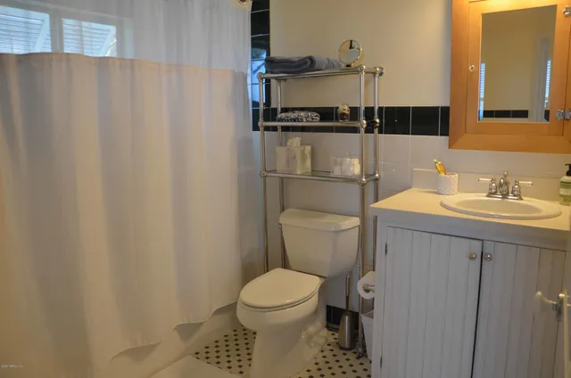 $9,000 | 704 Ocean Front, Neptune Beach, FL 32266