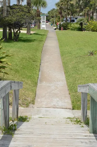 $9,000 | 704 Ocean Front, Neptune Beach, FL 32266