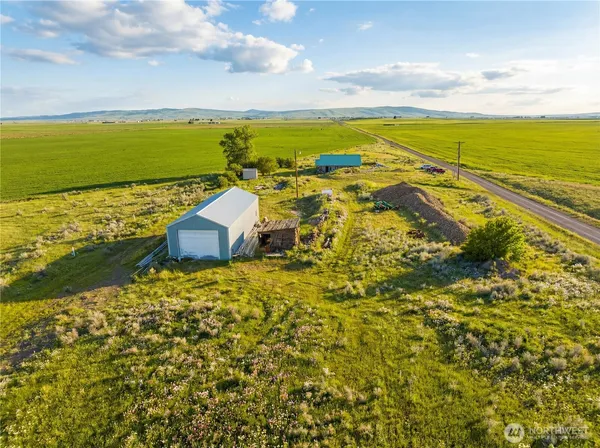 $435,000 | 5099 A Road Northwest, Waterville, WA 98858