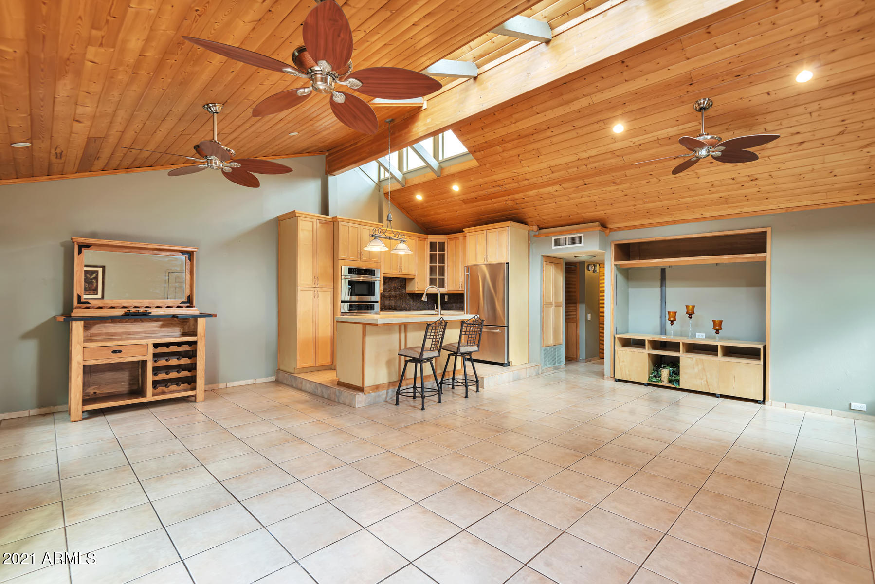 4730 North 10th Place Phoenix, AZ 85014 - Photo 3 of 19 QPT Photos - DSC_4117