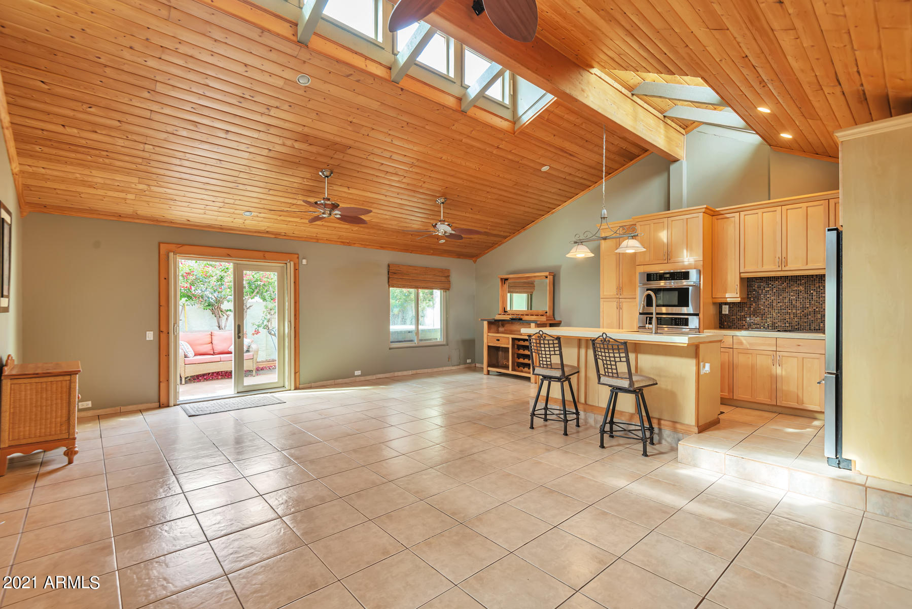 4730 North 10th Place Phoenix, AZ 85014 - Photo 4 of 19 QPT Photos - DSC_4118