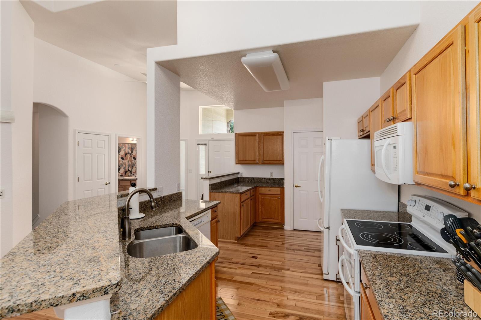 6657 South Reed Way, Unit B Littleton, CO 80123 - Photo 4 of 31