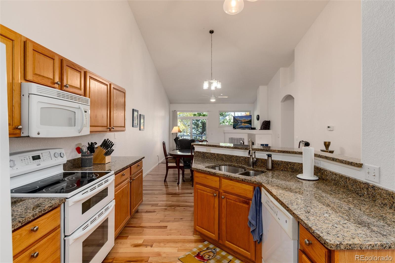 6657 South Reed Way, Unit B Littleton, CO 80123 - Photo 5 of 31
