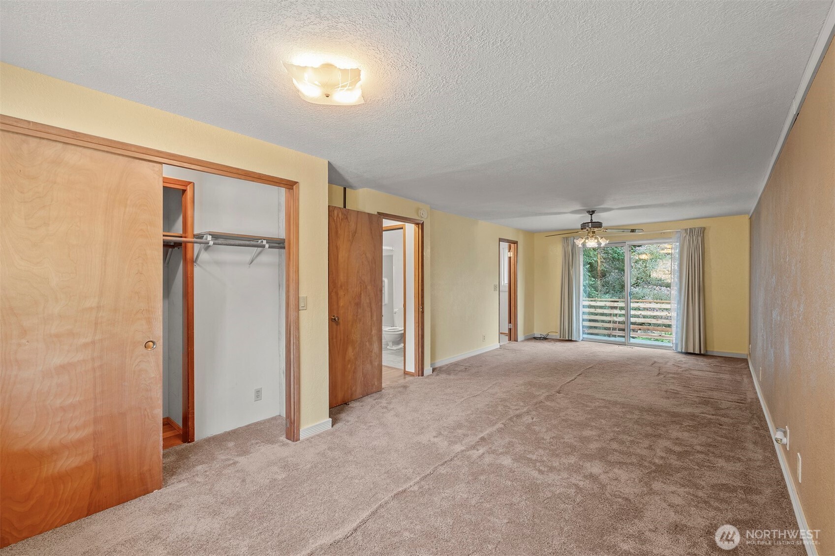 1027 South 112th Street Seattle, WA 98168 - Photo 14 of 33 a view of an empty room with a window