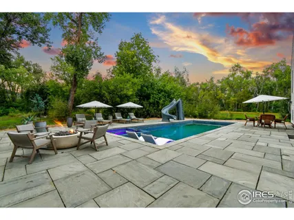a view of an outdoor space yard and patio
