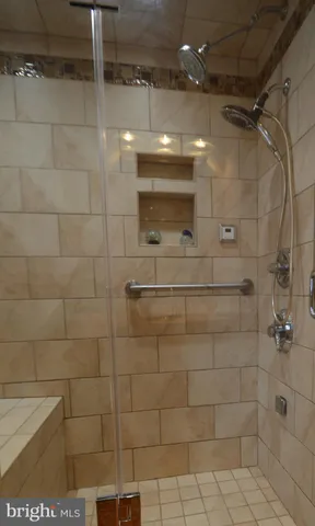 $789,000 | 210 Peabody Street Northeast, Washington, DC 20011