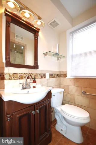 $789,000 | 210 Peabody Street Northeast, Washington, DC 20011