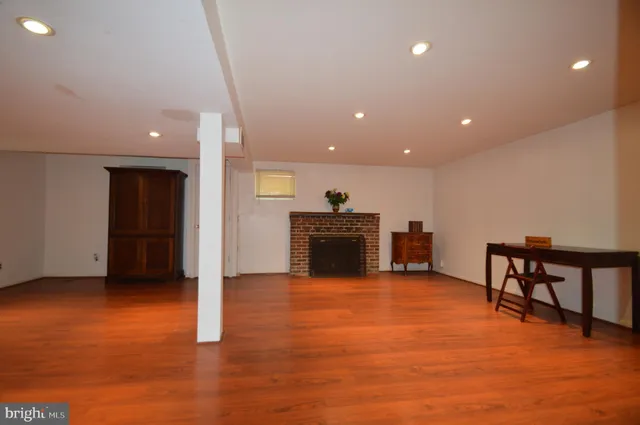 $789,000 | 210 Peabody Street Northeast, Washington, DC 20011