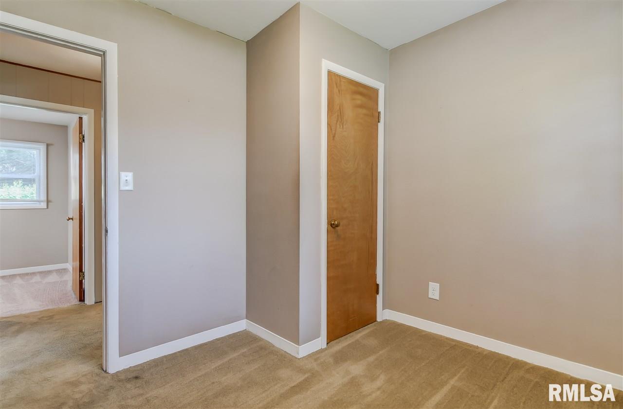 2330 Ramsey Road Springfield, IL 62702 - Photo 17 of 26