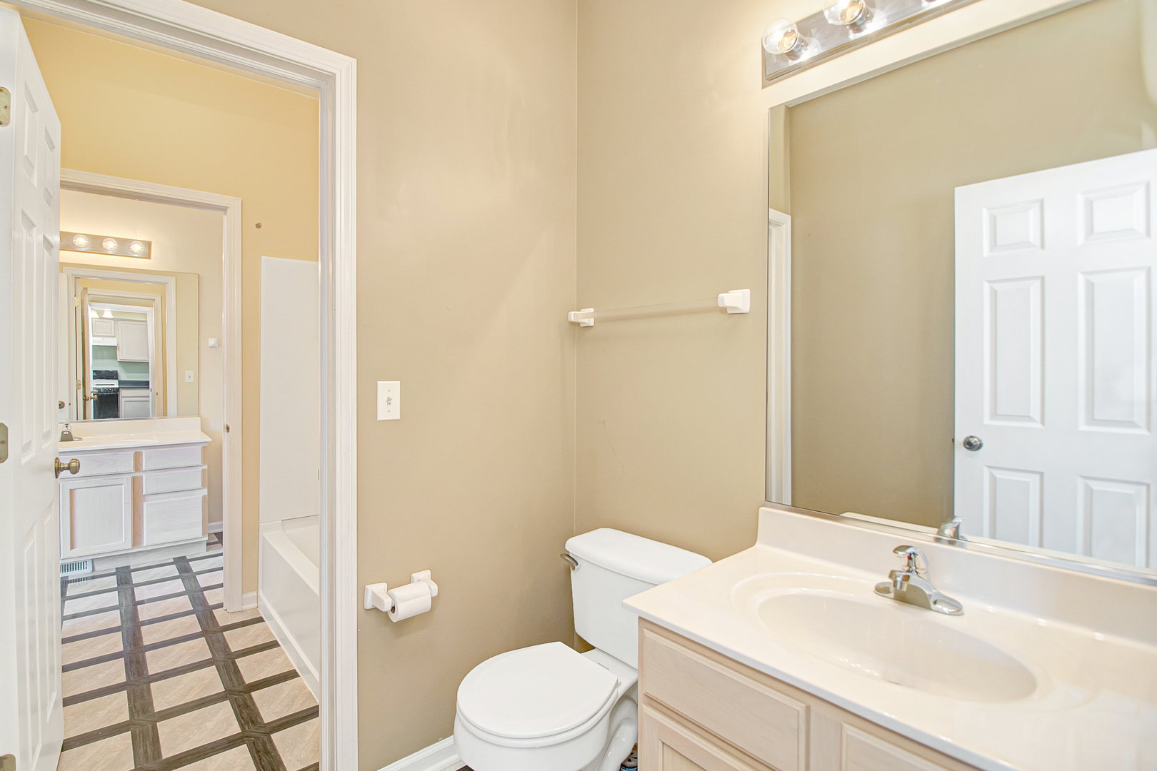 1738 Raleigh Trail Romeoville, IL 60446 - Photo 8 of 24