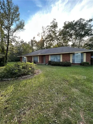 $235,000 | 915 Martin Luther King Jr Street, Kentwood, LA 70444