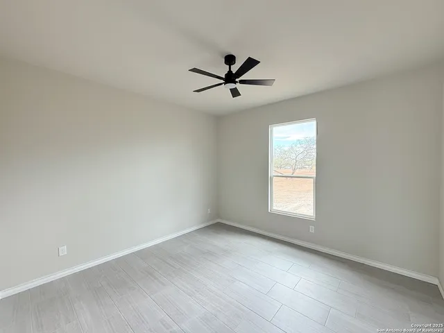 $290,000 | 1416 Corgey Road, Pleasanton, TX 78064