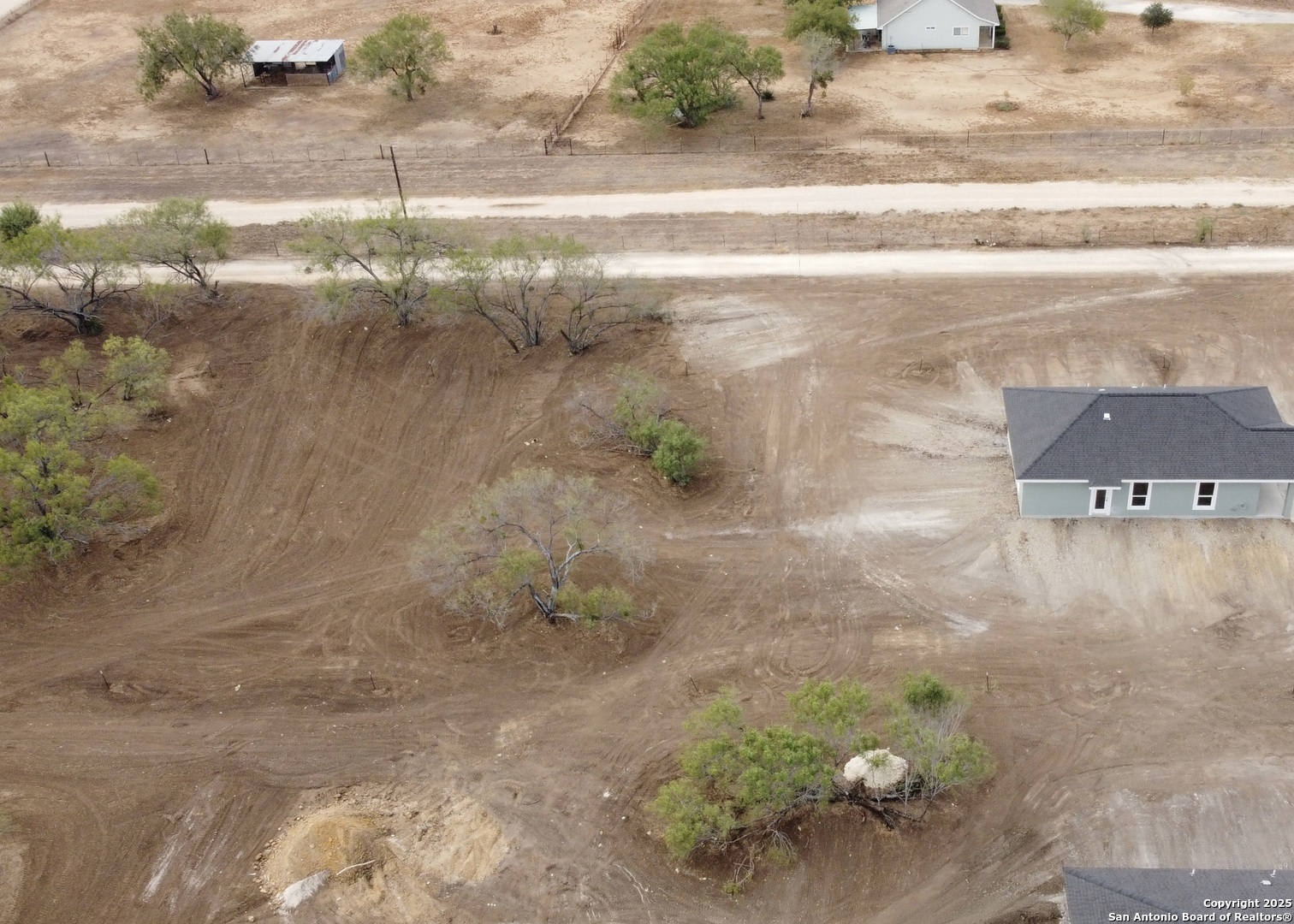 1416 Corgey Road Pleasanton, TX 78064 - Photo 29 of 38