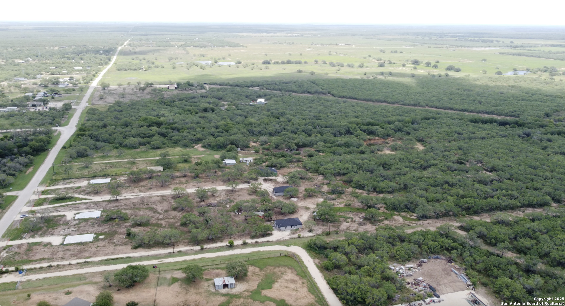 1416 Corgey Road Pleasanton, TX 78064 - Photo 36 of 38