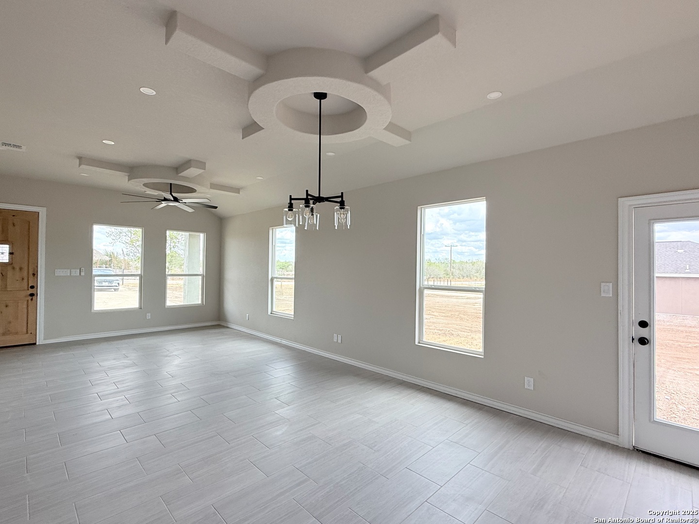 1416 Corgey Road Pleasanton, TX 78064 - Photo 6 of 38