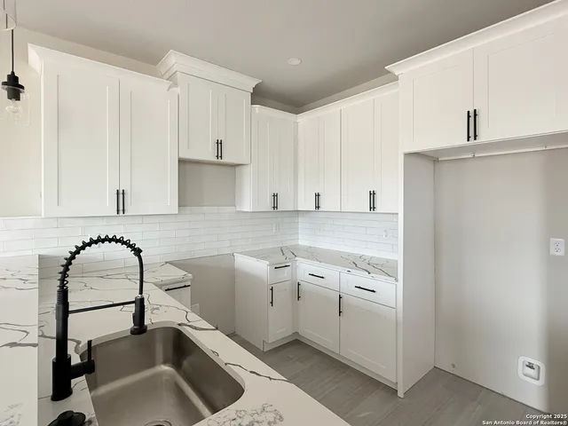 $290,000 | 1416 Corgey Road, Pleasanton, TX 78064