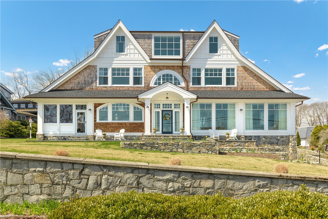 30 Walcott Avenue Jamestown, RI 02835 - Photo 1 of 50