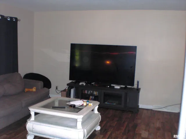 $97,000 | 103 Kim Street, De Soto, IL 62924