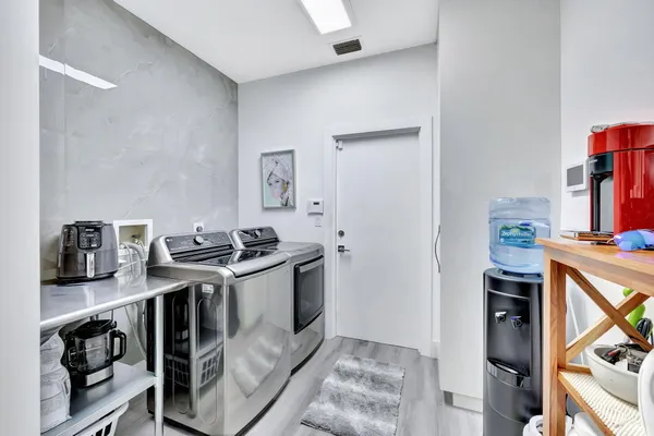 $2,095,000 | 2298 Northwest 57th Street, Boca Raton, FL 33496