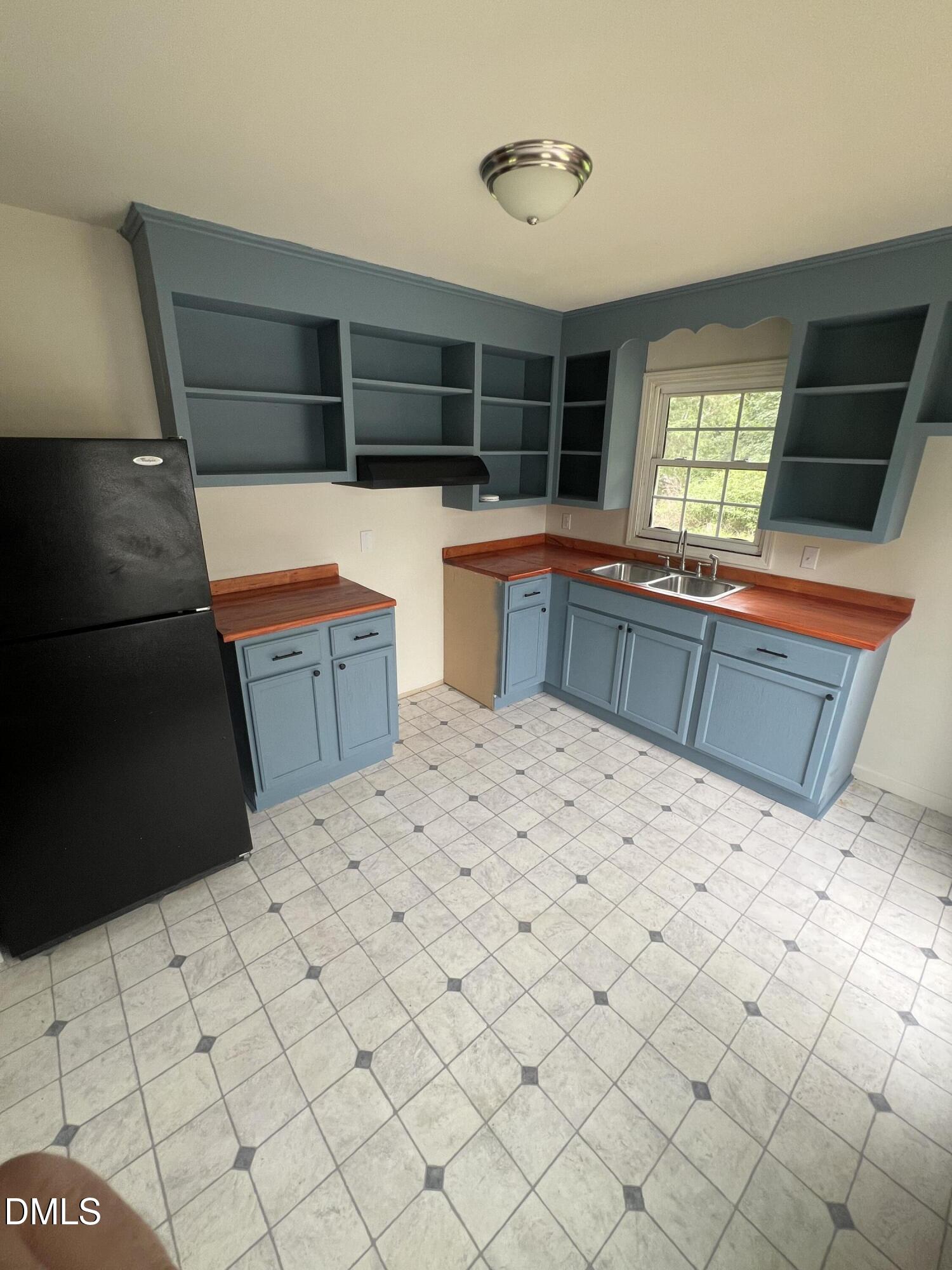 594 Robert Norris Road Roxboro, NC 27574 - Photo 2 of 9 IMG_3374