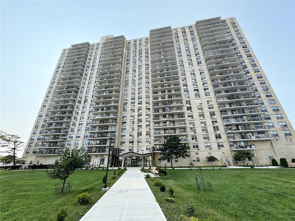 601 Surf Avenue, Unit 18E Brooklyn, NY 11224 - Photo 19 of 24 a front view of a building