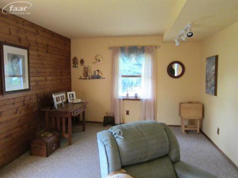 8231 East Carpenter Road Davison, MI 48423 - Photo 15 of 18 20265513-14.JPG
