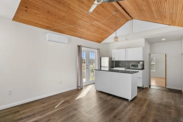 $1,250 | 13415 Crane Road, Buda, TX 78610