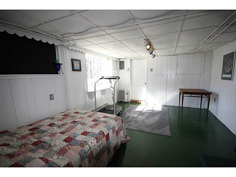 25 Montgomery Road Boothbay Harbor, ME 04538 - Photo 21 of 26 Family Room. The family room, in the...
