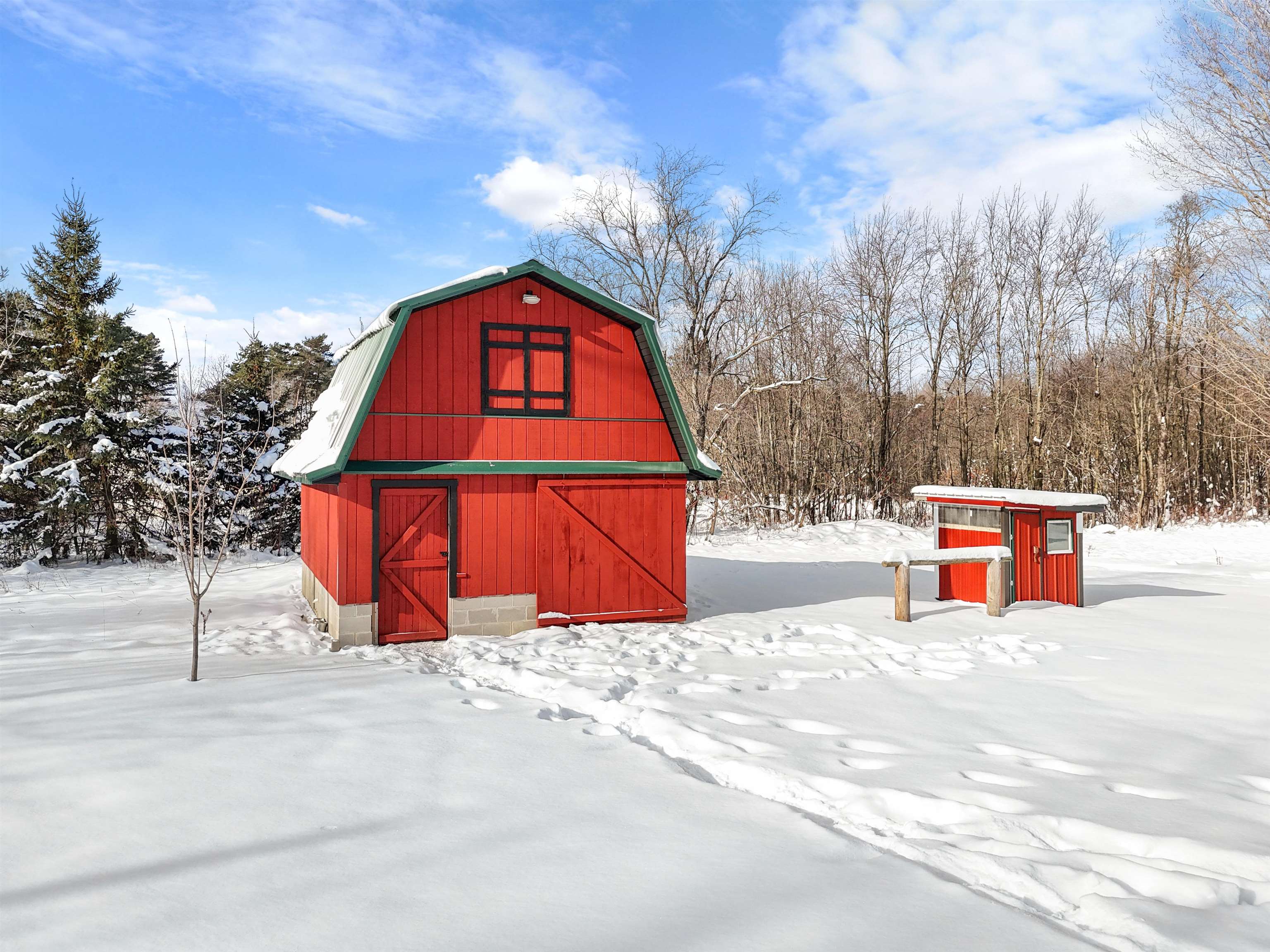11912 West Burns Road Manton, MI 49663 - Photo 5 of 54 1941024-5e1fc605-4bec-4aaf-9482-61ac0b15dd78.JPG