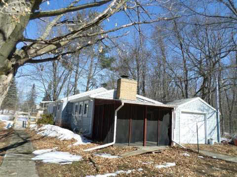 12927 Shaftsburg Road Perry, MI 48872 - Photo 2 of 17