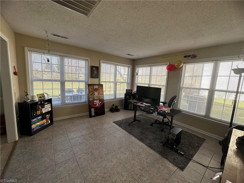 4211 Beacon Ridge Drive High Point, NC 27265 - Photo 23 of 45 Gallery Image 23