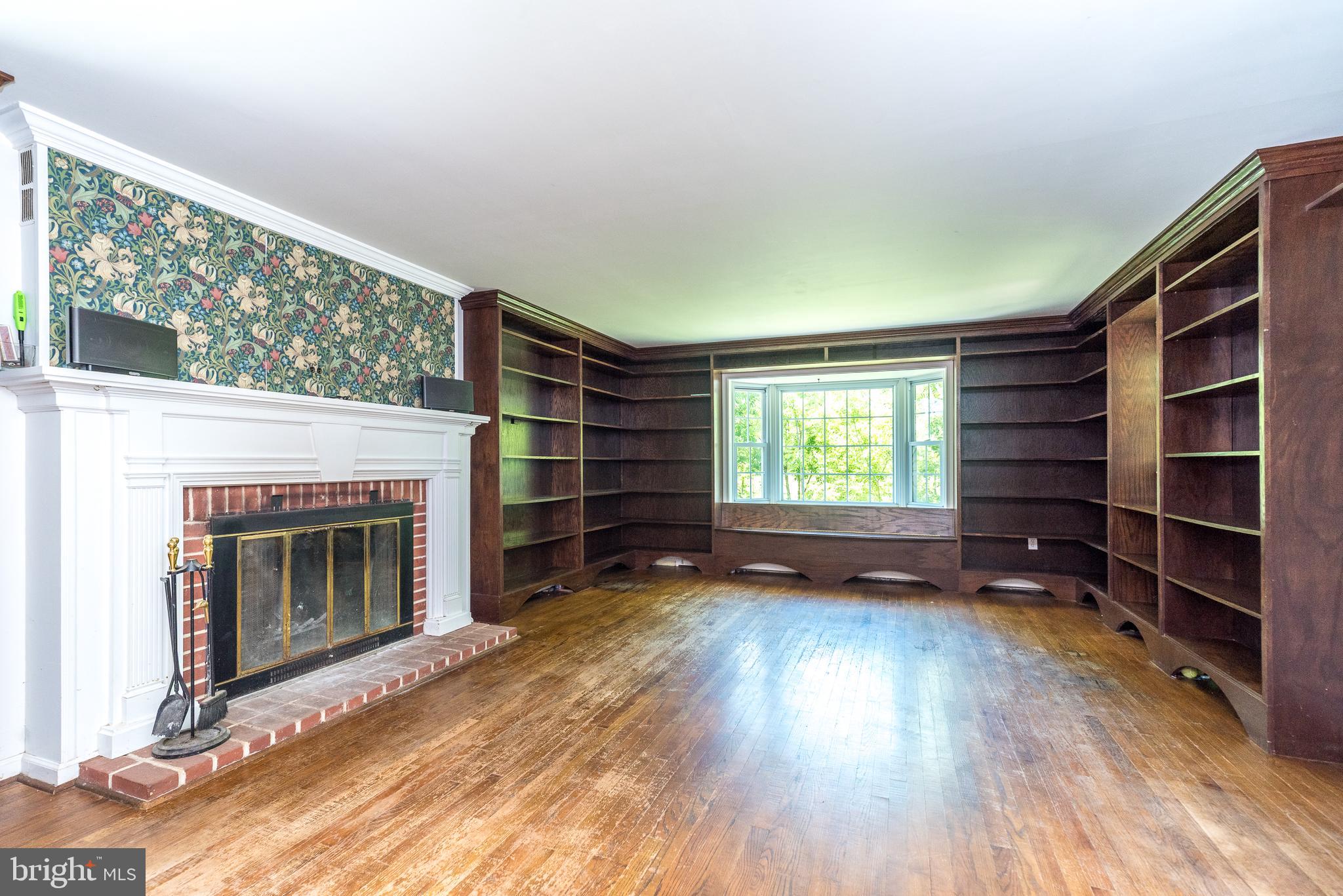 1320 Branch Road Perkasie, PA 18944 - Photo 23 of 84 Family room w/ built ins