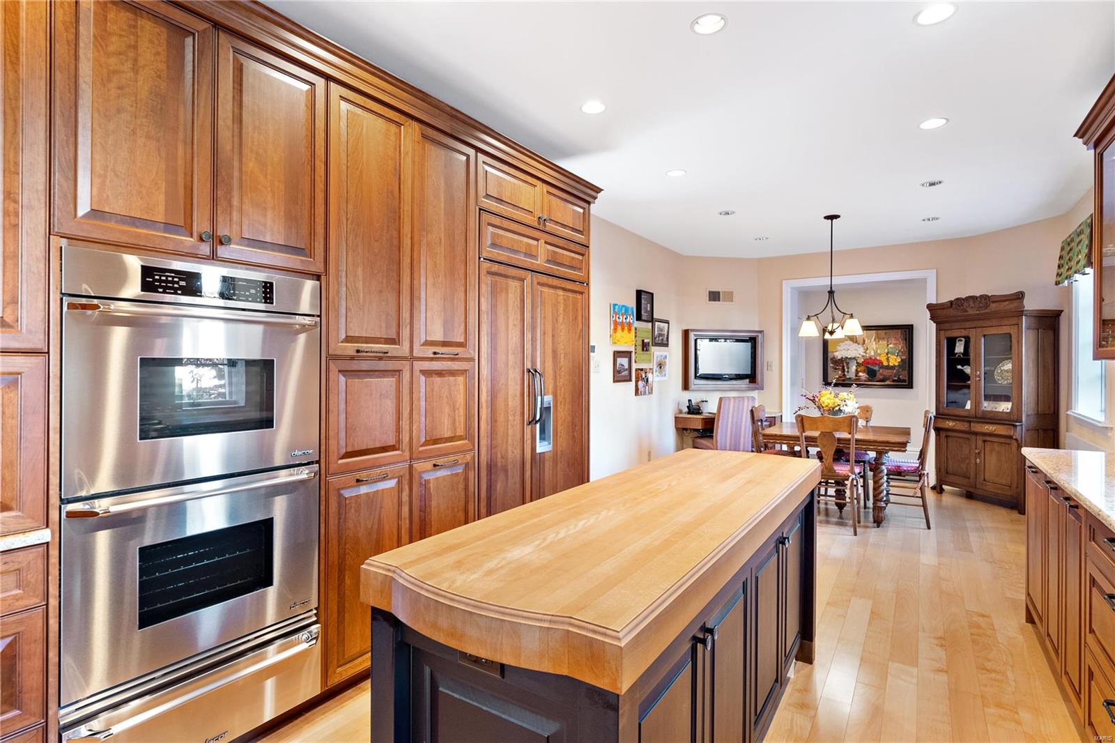 907 Warson Road Ladue, MO 63124 - Photo 13 of 45
