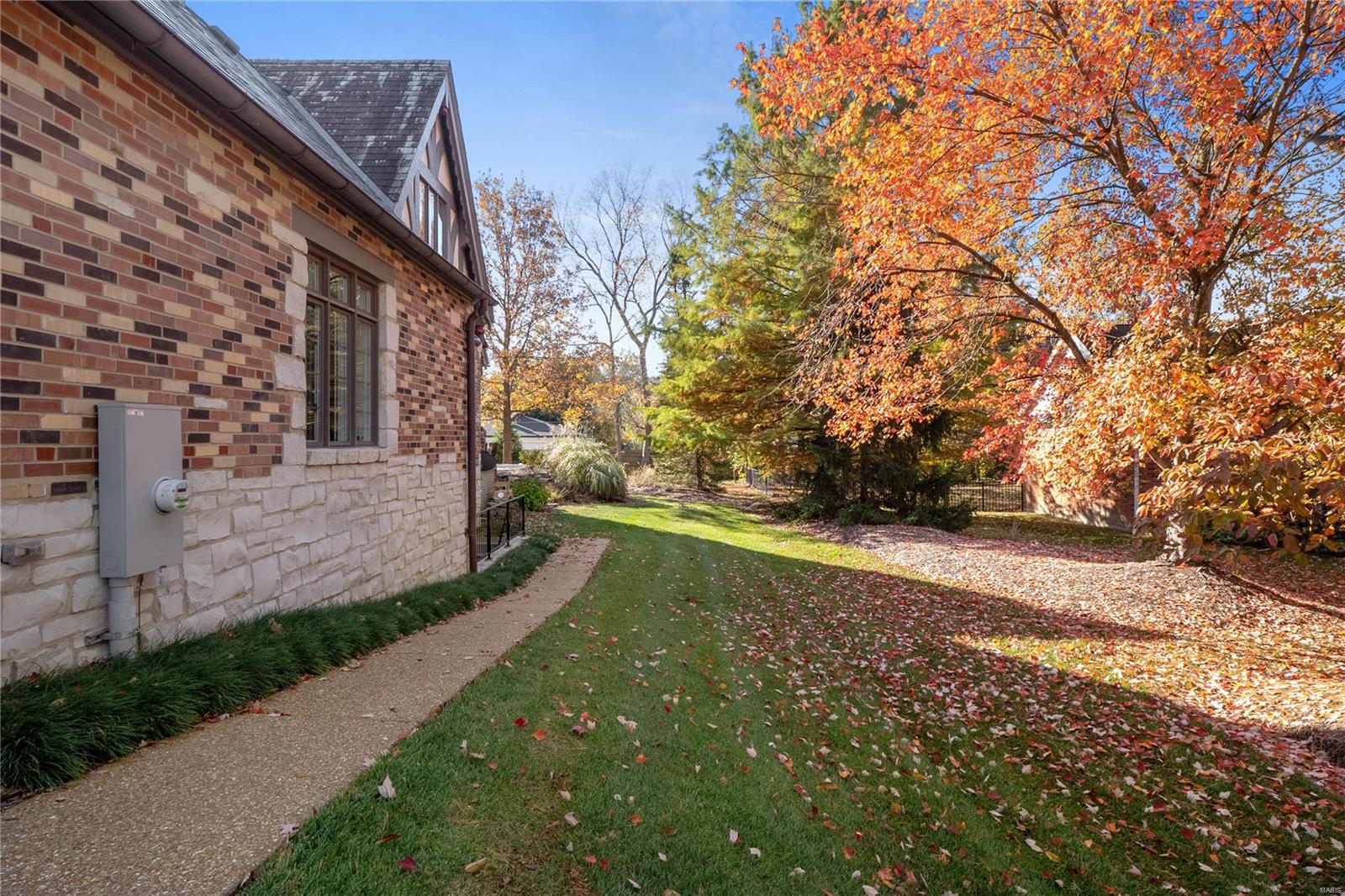 907 Warson Road Ladue, MO 63124 - Photo 44 of 45