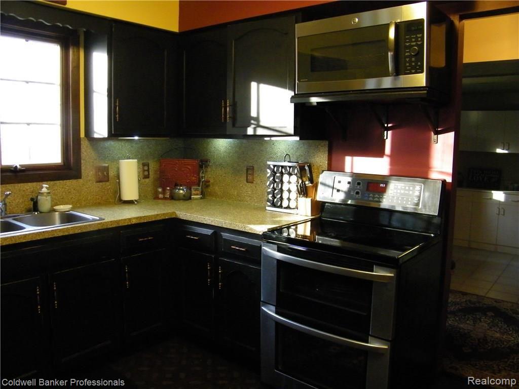 5115 Lonsberry Road Columbiaville, MI 48421 - Photo 13 of 50 100_2970.jpg