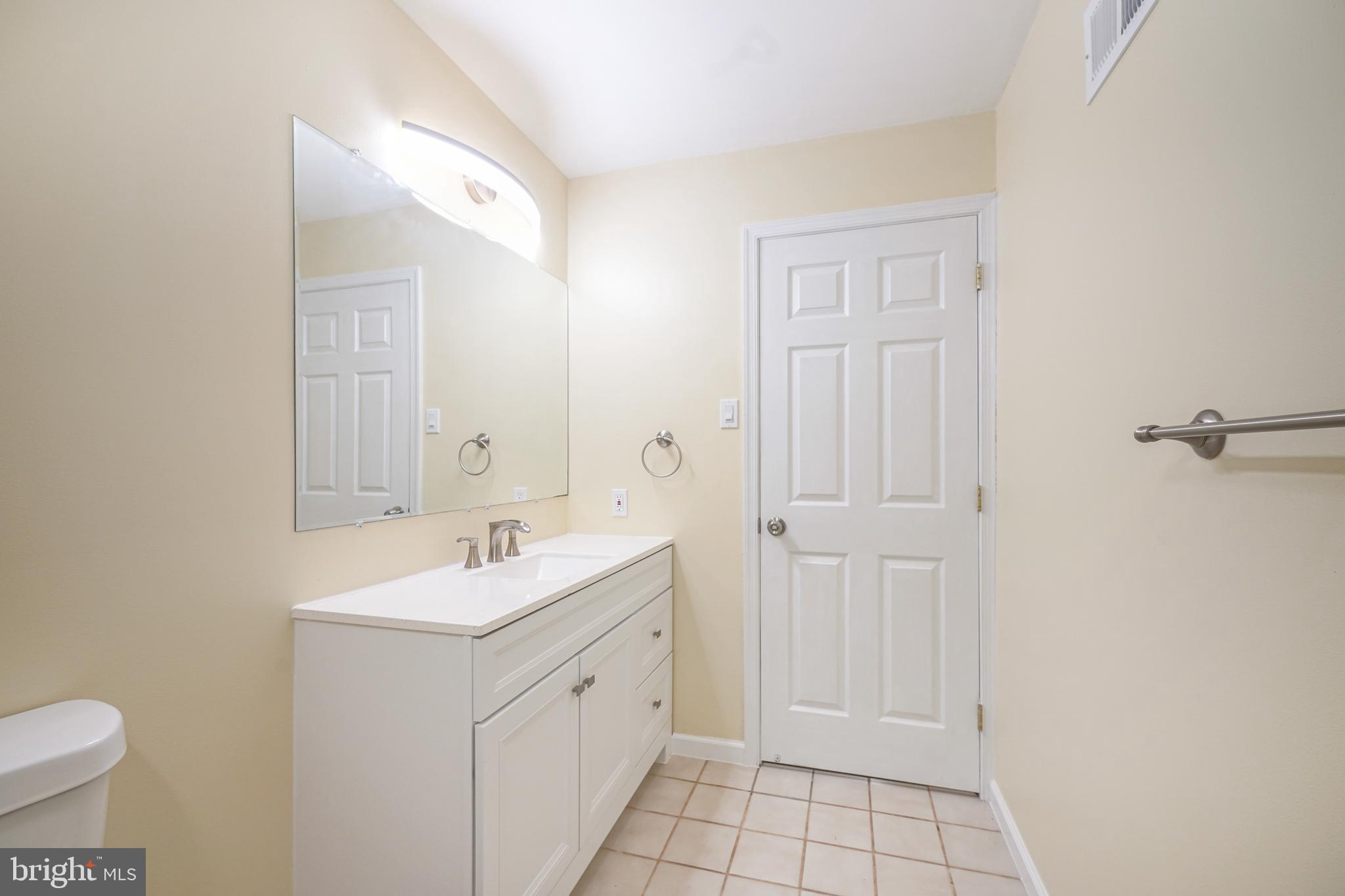 153 Hopewell Road Marlton, NJ 08053 - Photo 34 of 68 a workspace with furniture and wooden floor