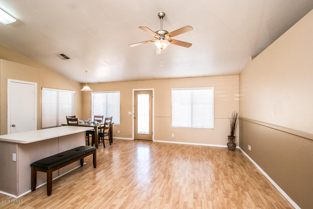 2046 East Cathy Court Gilbert, AZ 85296 - Photo 17 of 36 E Cathy Ct-17