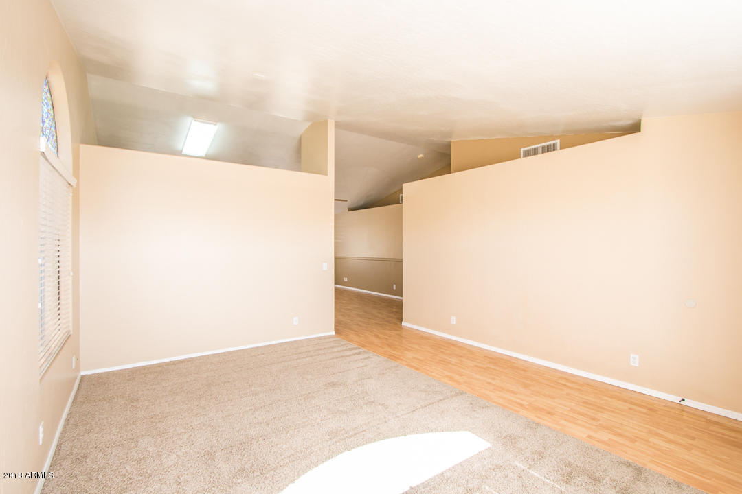 2046 East Cathy Court Gilbert, AZ 85296 - Photo 6 of 36 E Cathy Ct-5