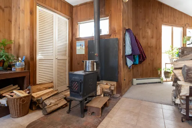 $700,000 | 134 Wildes District Road, Kennebunkport, ME 04046