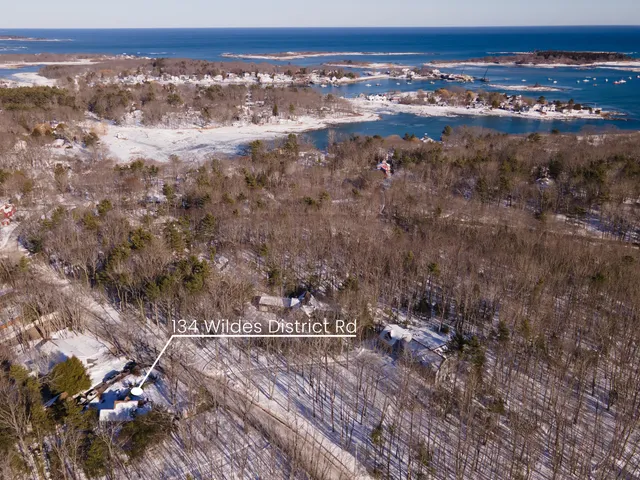 $700,000 | 134 Wildes District Road, Kennebunkport, ME 04046