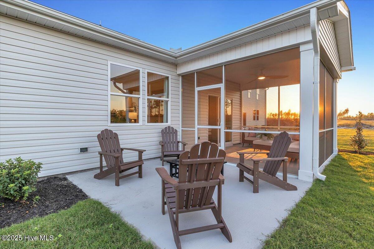 6227 Raystone Way Leland, NC 28451 - Photo 18 of 40 Photos are of model for illustrative purposes.